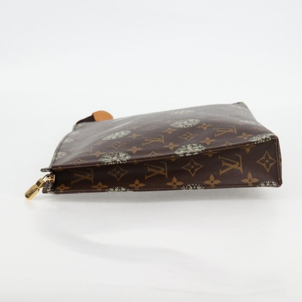 LOUIS VUITTON Monogram Pochette Voyage Clutch Bag M41513 LV Auth 131809V - Picture 4 of 16